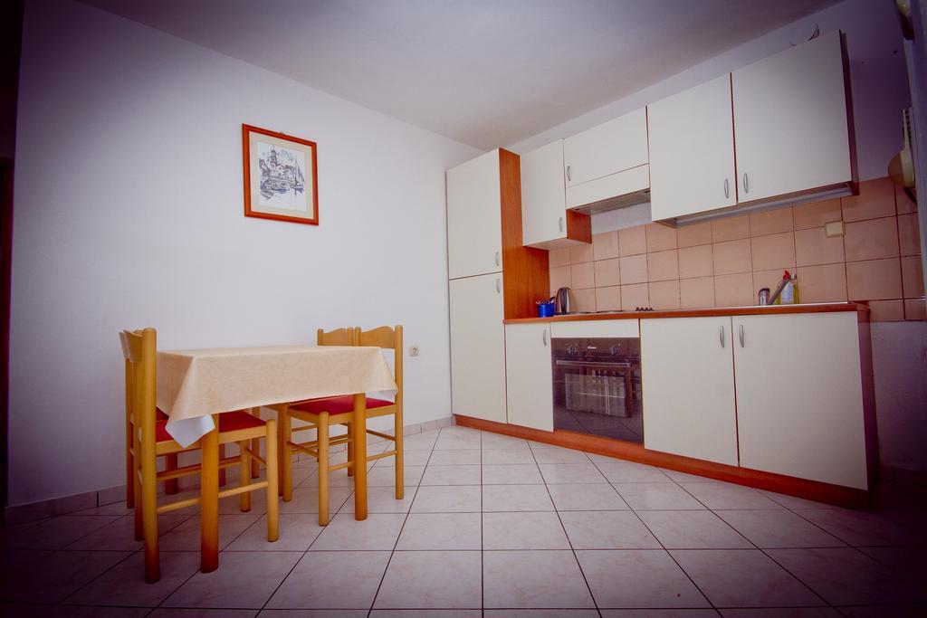 Apartment Mara Primošten Екстериор снимка